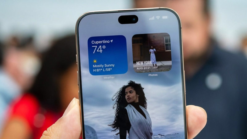 Dynamic Island trên iPhone 18 Pro được kỳ vọng sẽ thu gọn đáng kể, giúp tăng không gian hiển thị và tạo cảm giác màn hình liền mạch hơn (Nguồn: Internet)