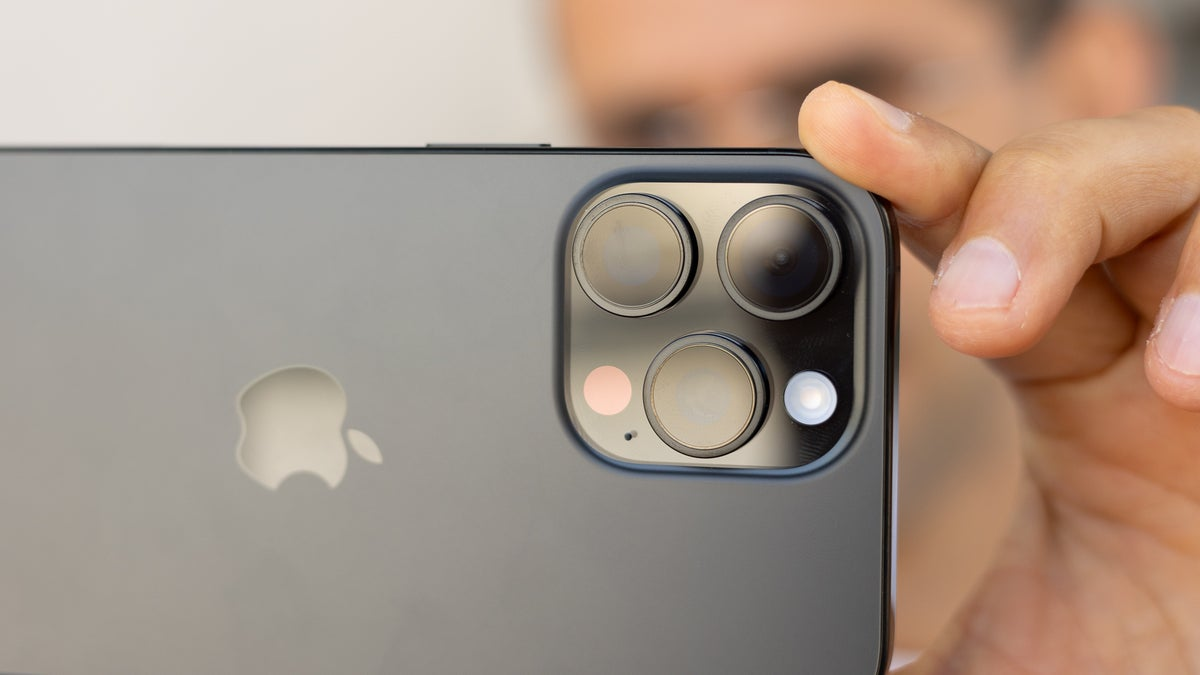 Cần giữ điện thoại ổn định khi chụp Panorama trên iPhone 18