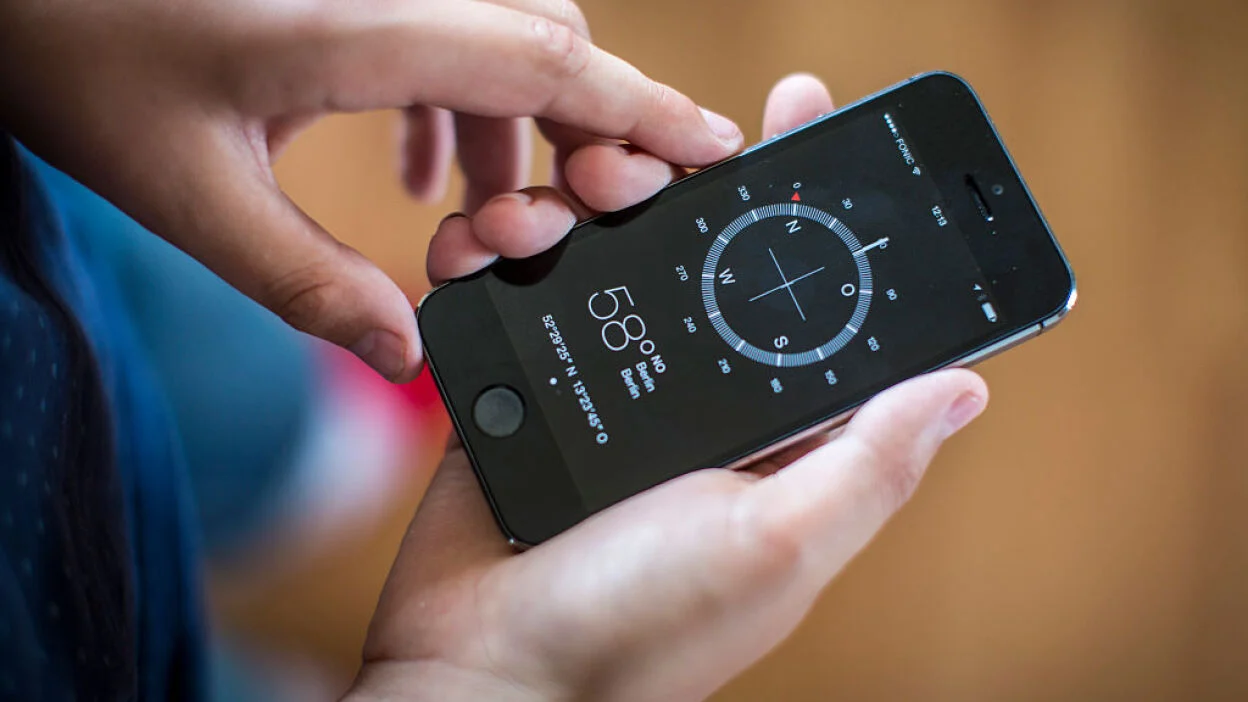 Phần cứng quan trọng cho chức năng định vị của iPhone 18 là magnetometer (Nguồn: Internet)